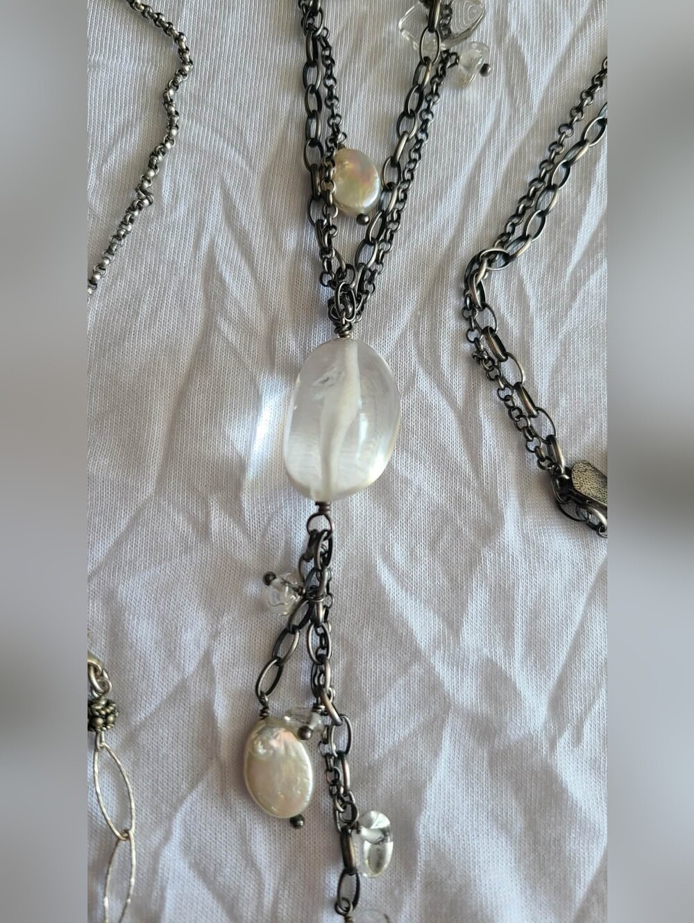 4 Handcrafted Clear Crystal and Silver Women's Necklace Set - Elegant Sparkle - Picture 4 of 6